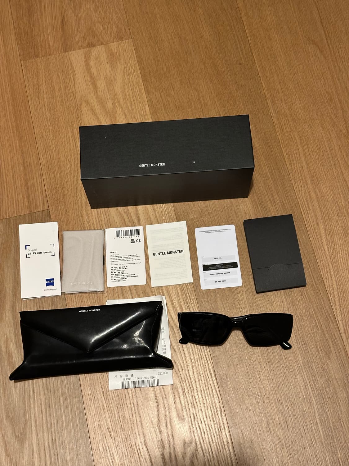 젠틀몬스터 데우스 01 블랙 풀박스 상품이미지7