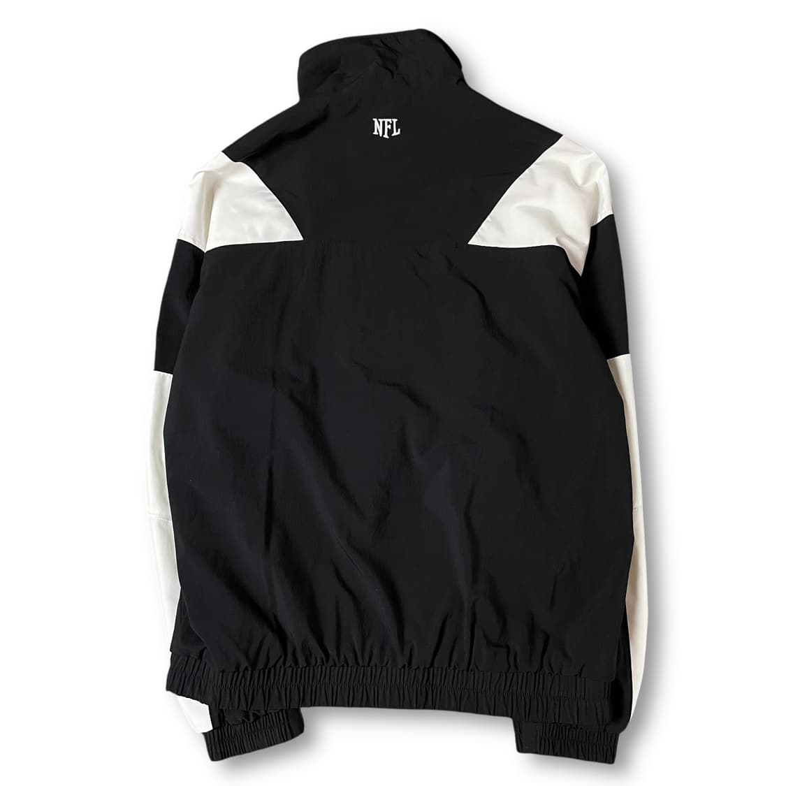 NFL 팀어패럴 블랙 화이트 배색 나일론 바람막이 자켓 S 상품이미지2