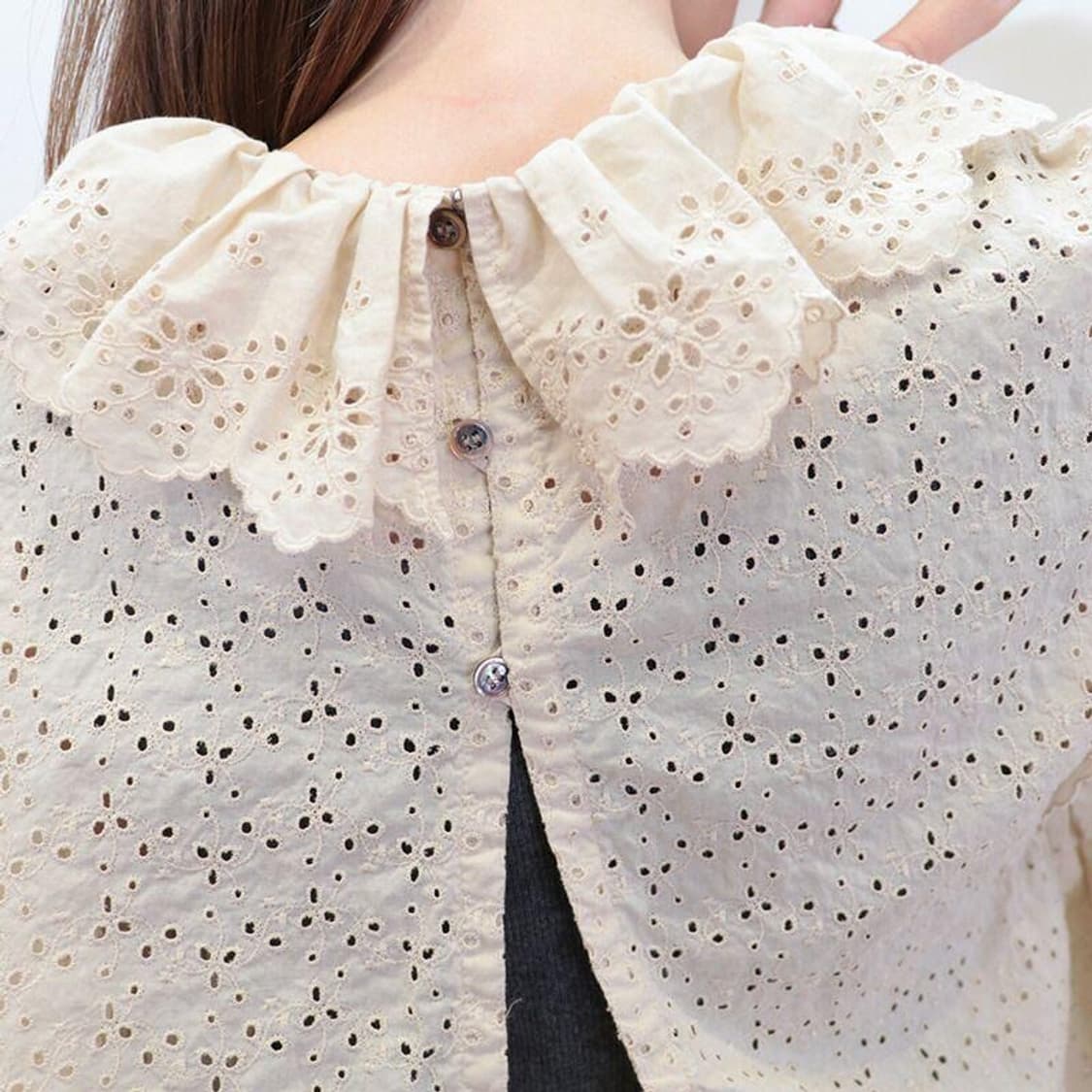 veritecoeur 프릴 블라우스 상품이미지4