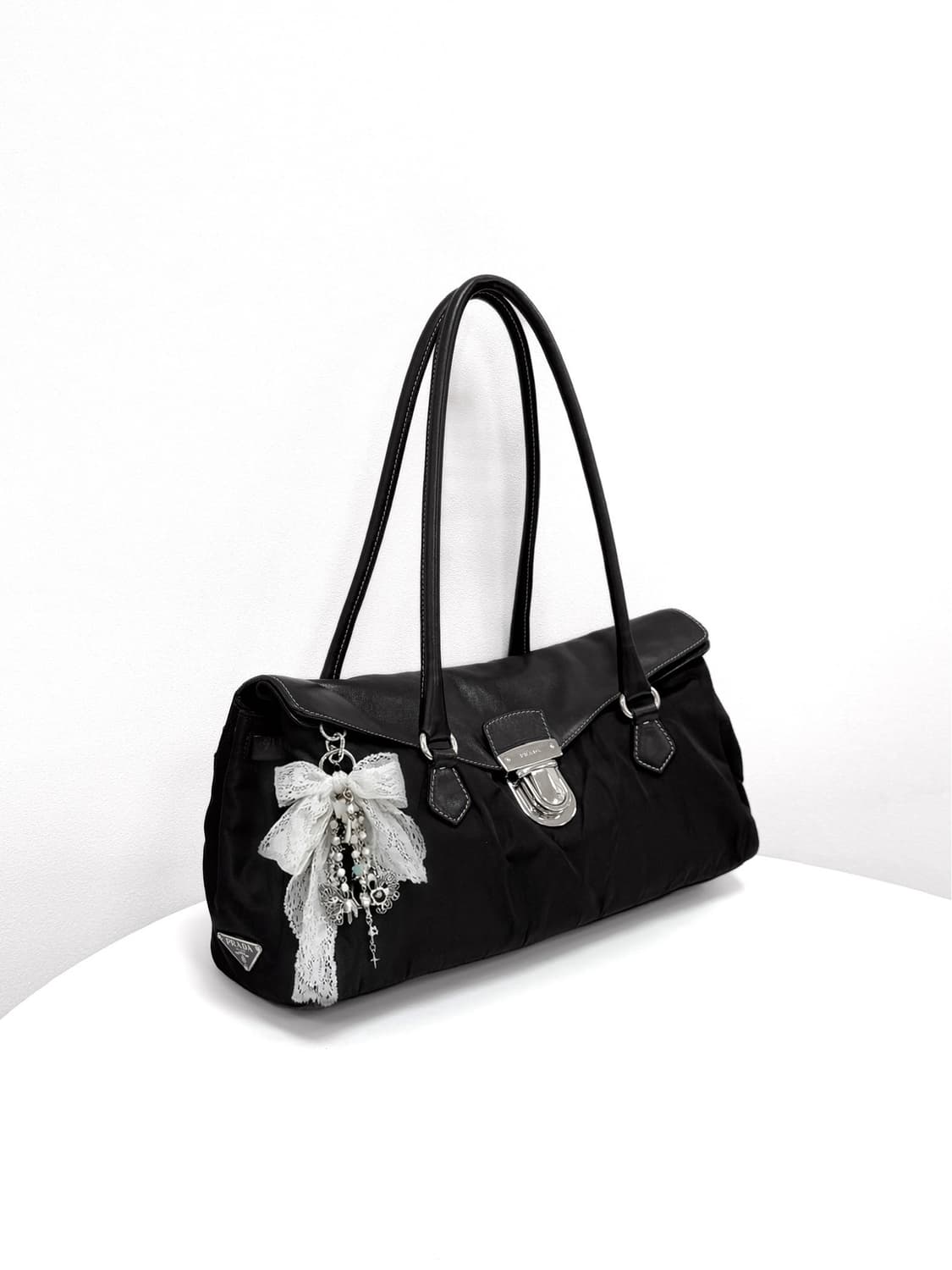 프라다 포코노 레더 트리밍 버클 숄더백 상품이미지1