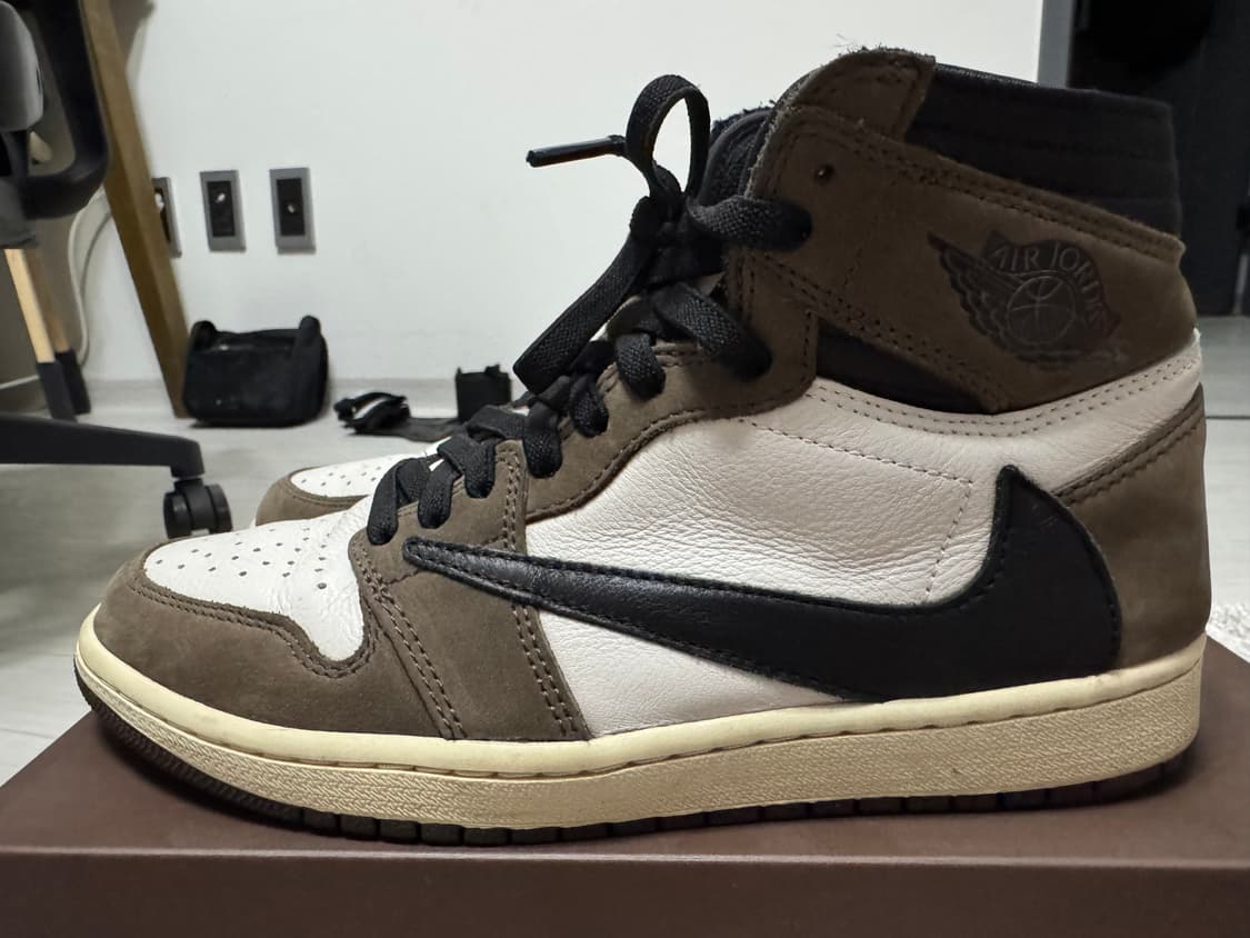 [270] 조던 1 x 트래비스 스캇 하이 OG 모카-나코탭 상품이미지4