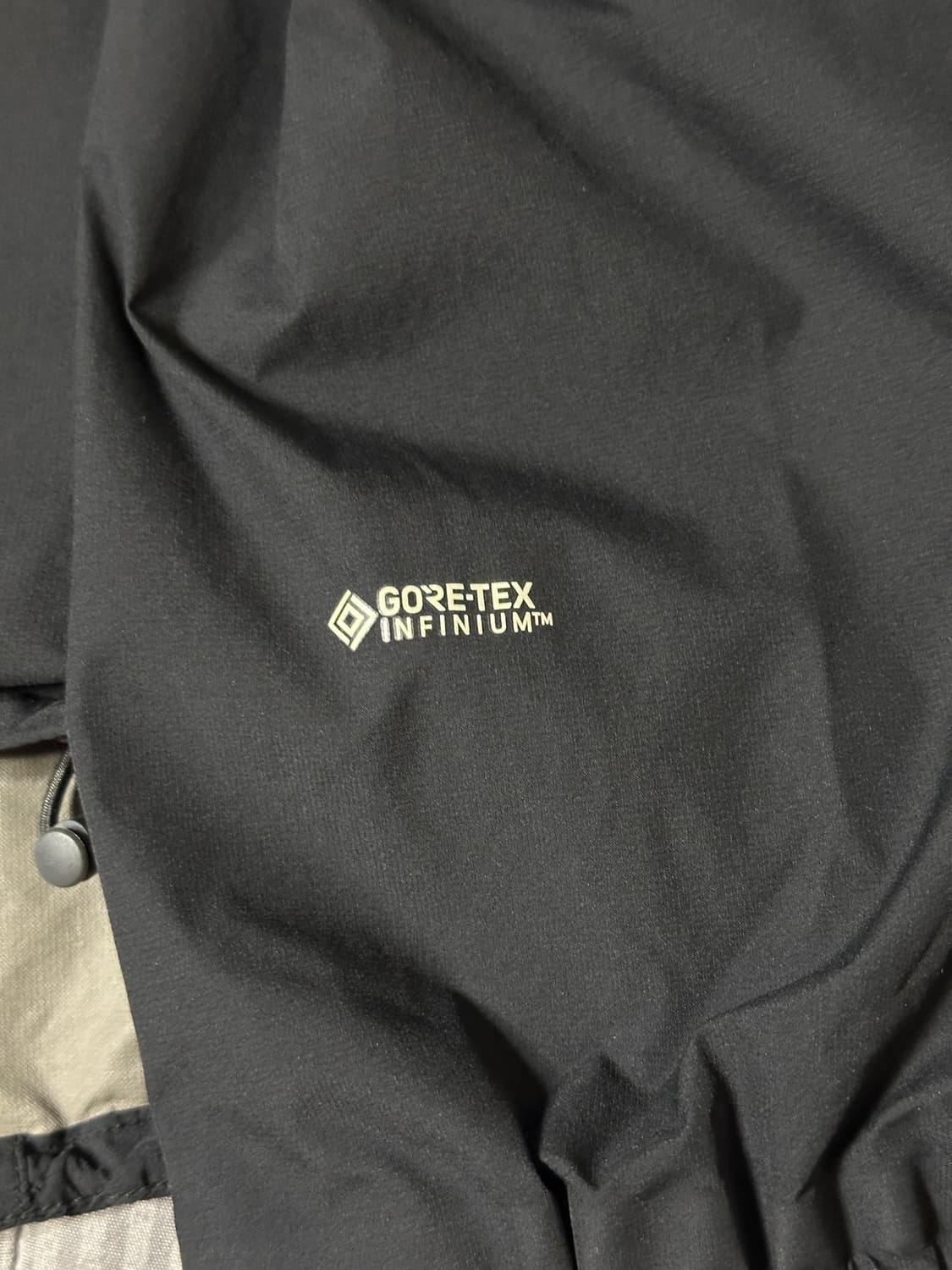 몽벨 레인트렉커 L 고어텍스 인피니움 새상품급 상품이미지3