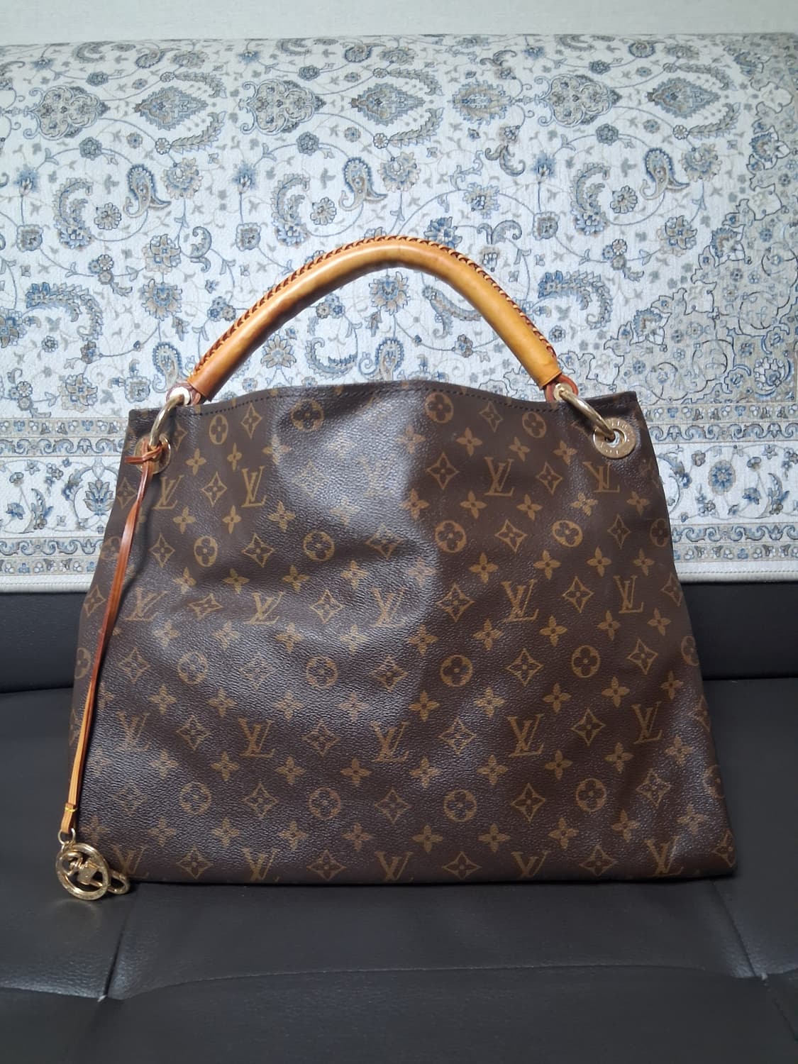 루이비통앗치숄더백 상품이미지1