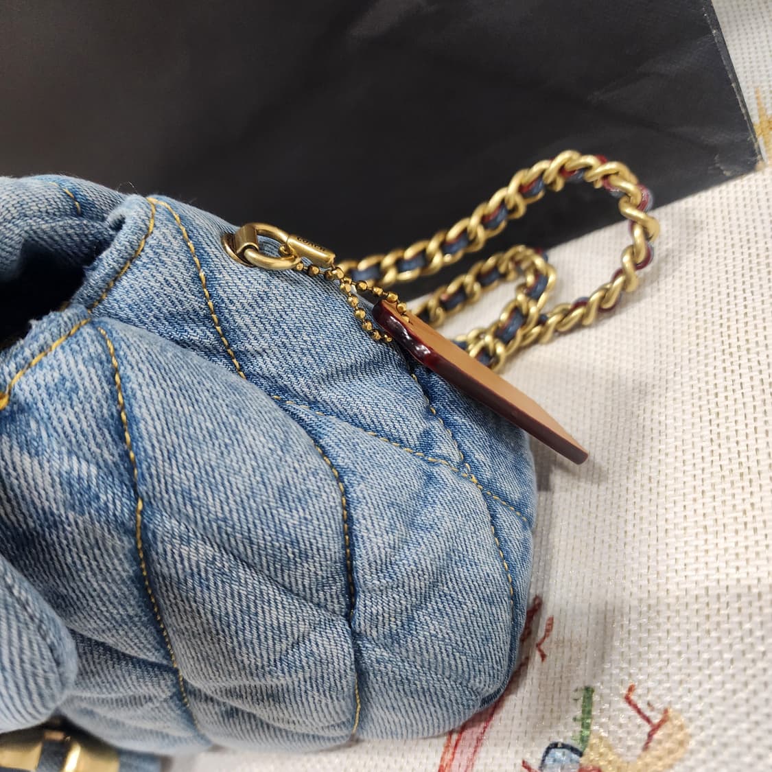 코치 데님 퀼팅 태비 숄더백 26 / 새제품 상품이미지6