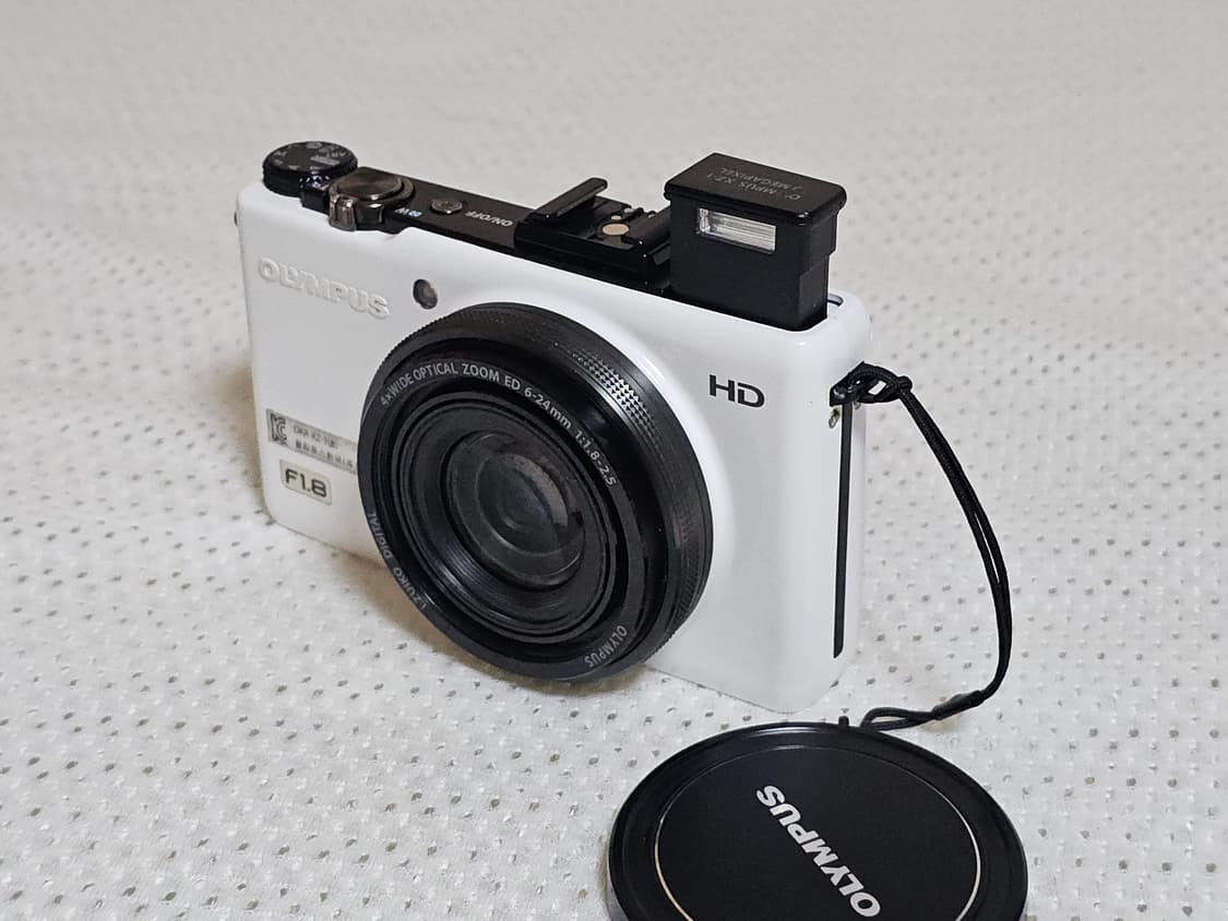 렌즈 밝기 F1.8, 올림푸스 하이엔드 디카  XZ-1 상품이미지1