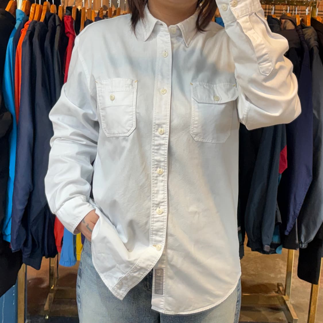 프리즘웍스 화이트 투포켓 워크 셔츠 상품이미지1