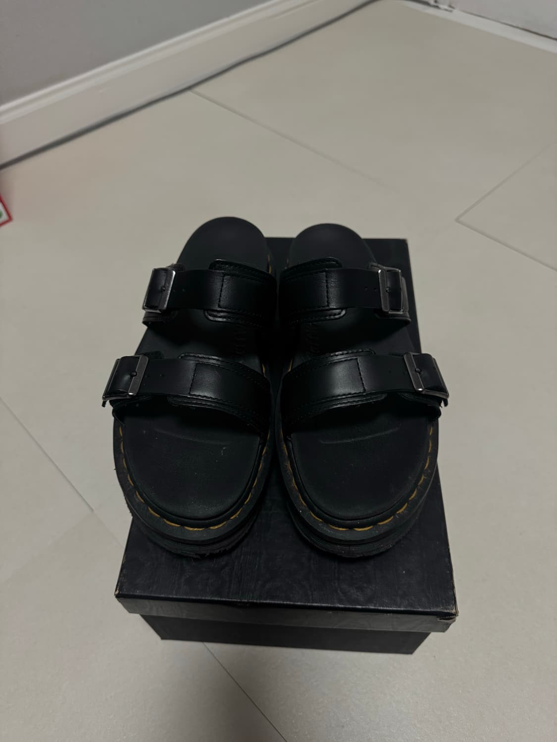 닥터마틴 샌들 41 상품이미지2