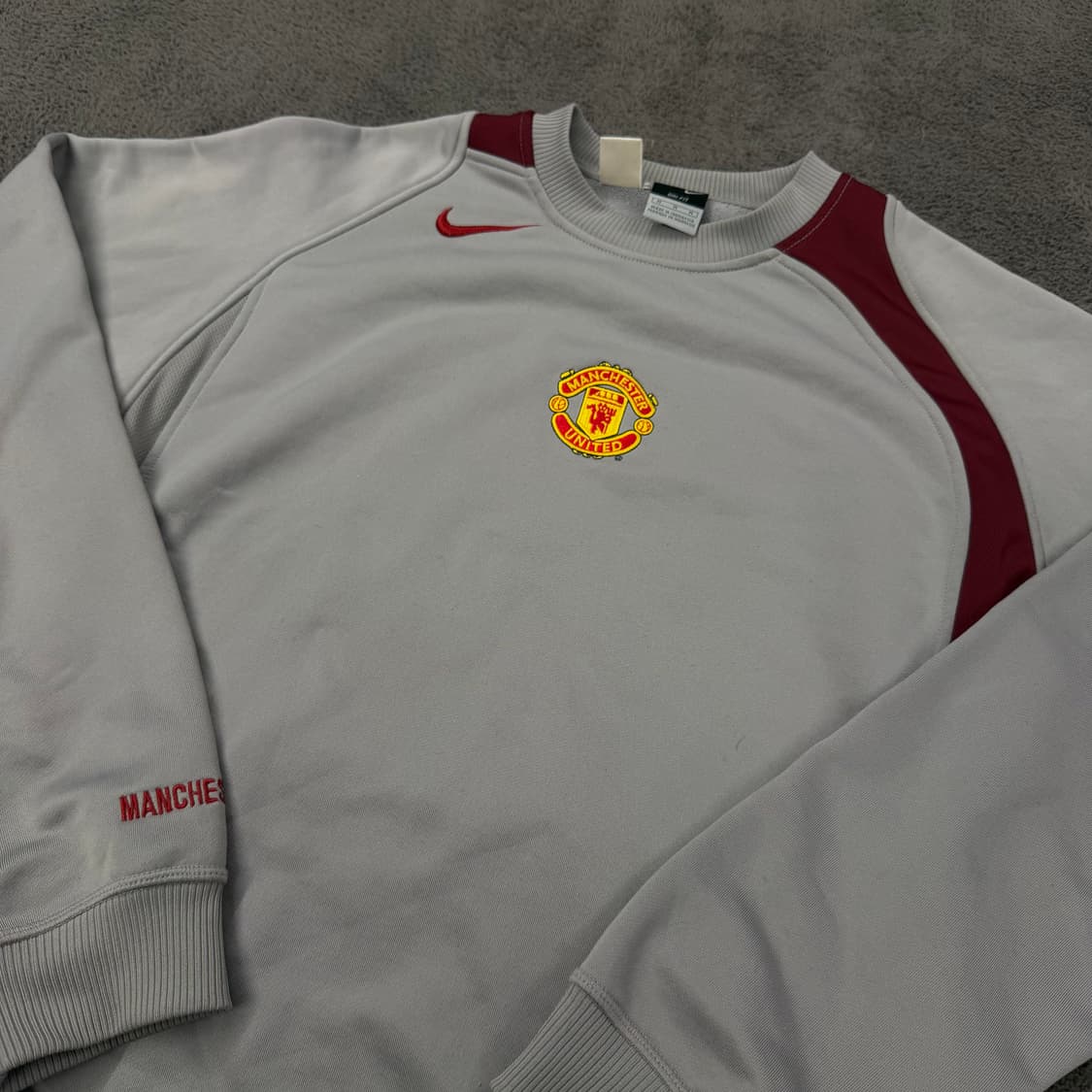 [정품/M,100] 나이키 스우시 맨체스터 유나이티드 맨투맨 상품이미지1
