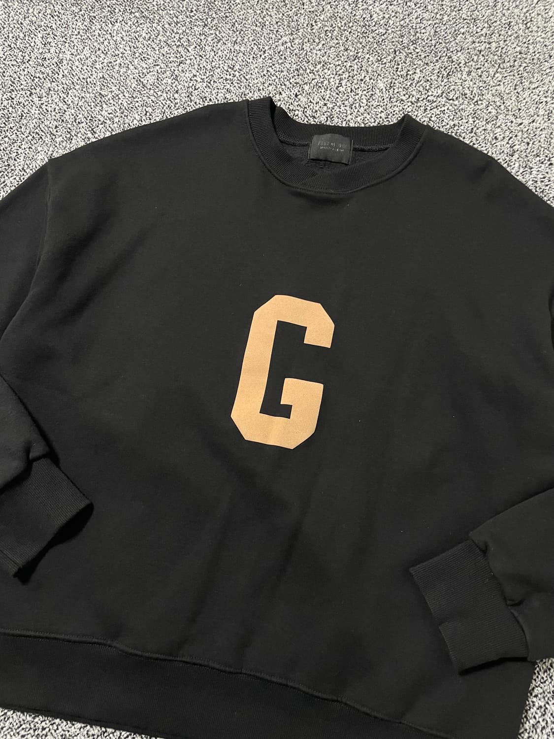 빈티지9. 피어오브갓 피오갓 빅 G 로고 크루넥 맨투맨 스웻셔츠 블랙 상품이미지2