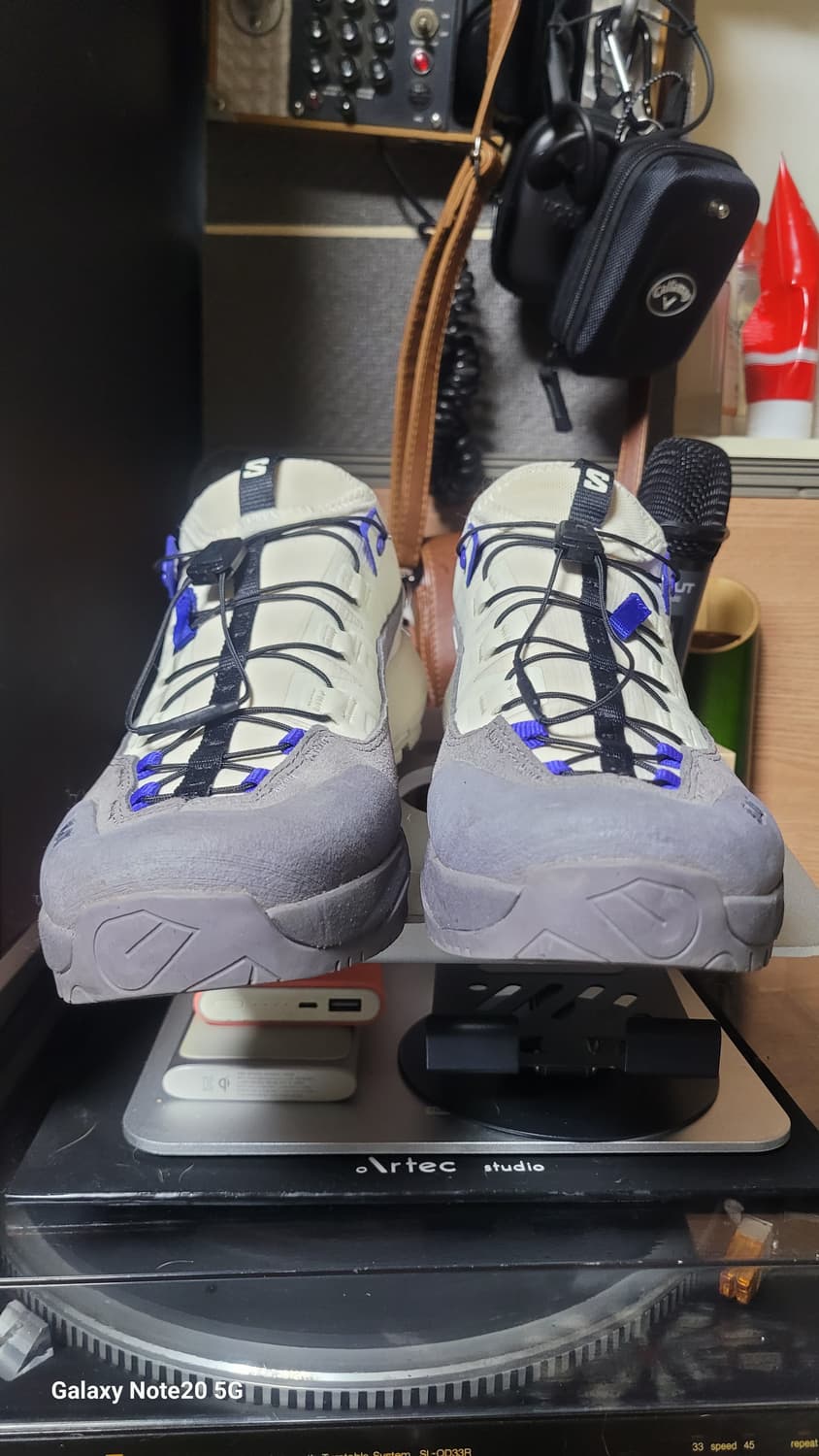 살로몬 스니커즈 상품이미지3