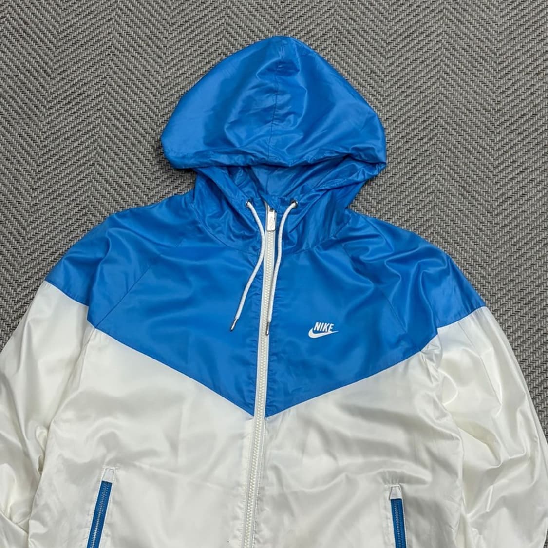 나이키 배색 후드 바람막이 v1807 상품이미지3