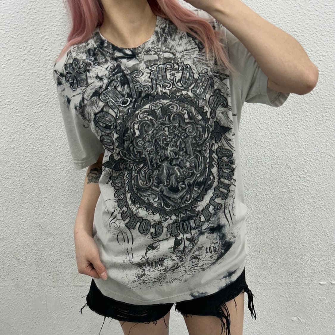 버커루 y2k 락시크맛 프린팅 그레이 반팔 XL 상품이미지1