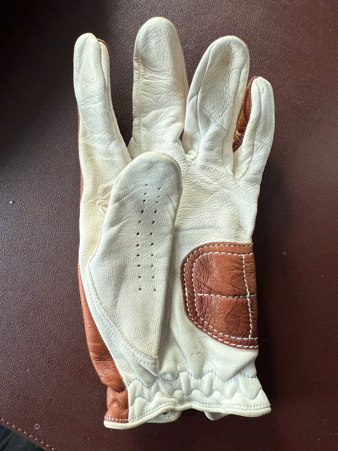 로로피아나 양가죽 골프장갑 L 정품 상품이미지7