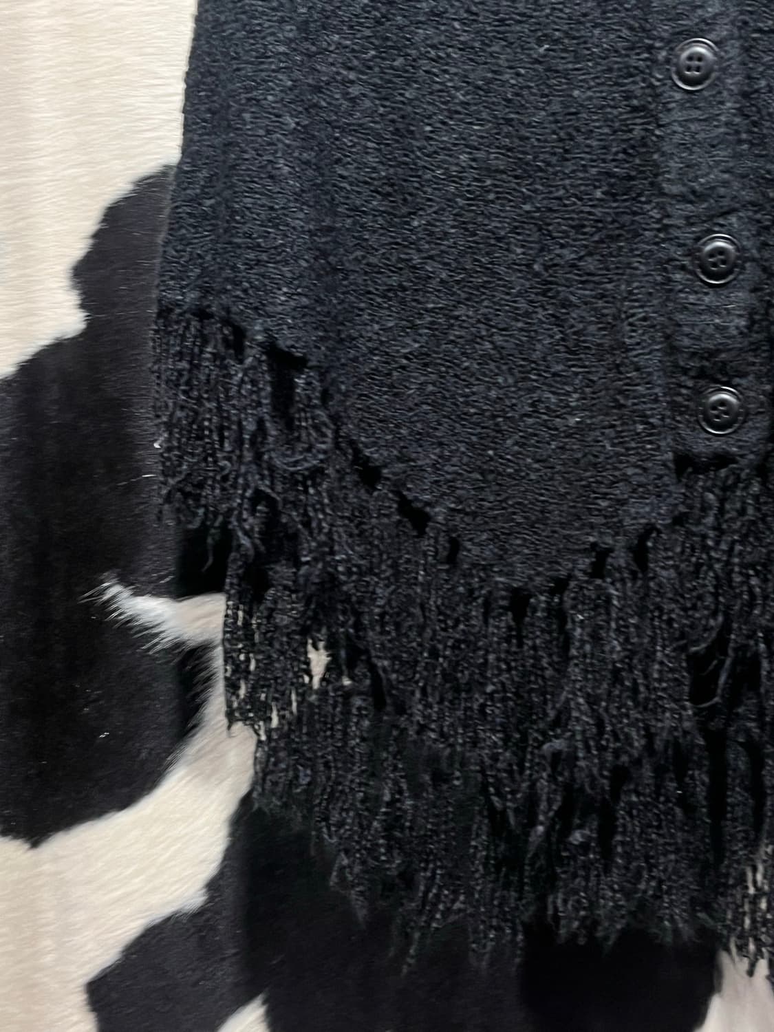 블랙 테슬 퍼 케이프 상품이미지3