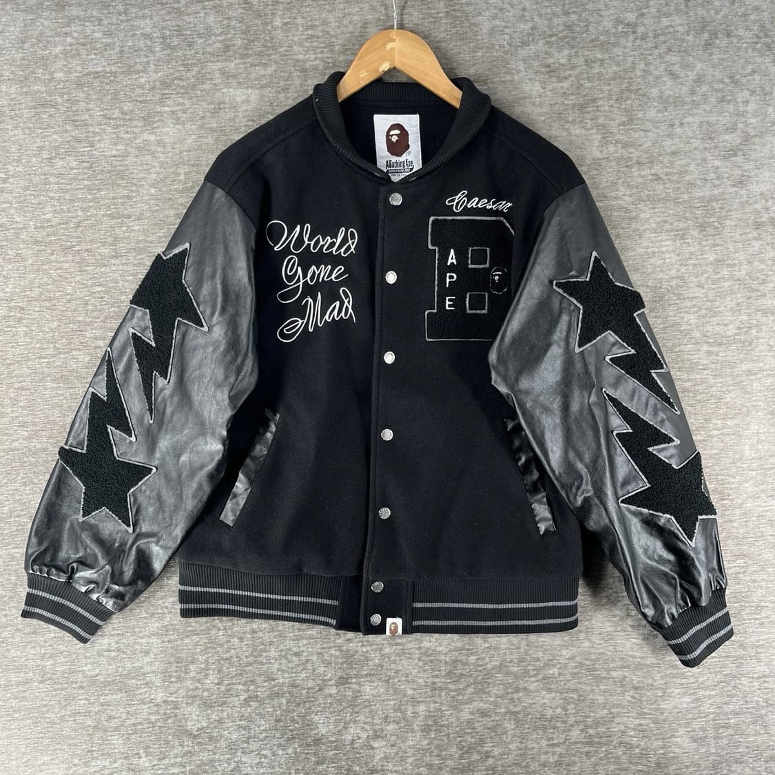 베이프 베이프 바시티 자켓 블랙 상품이미지1