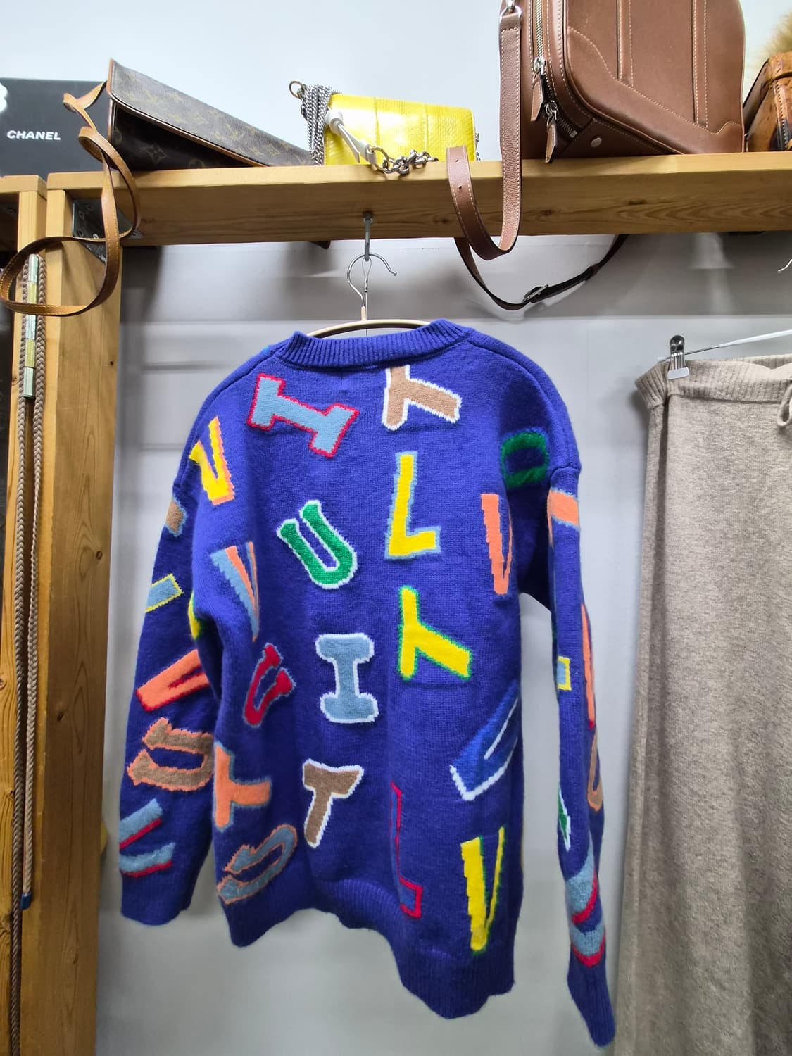 제이드쇼룸 레터링니트 상품이미지5