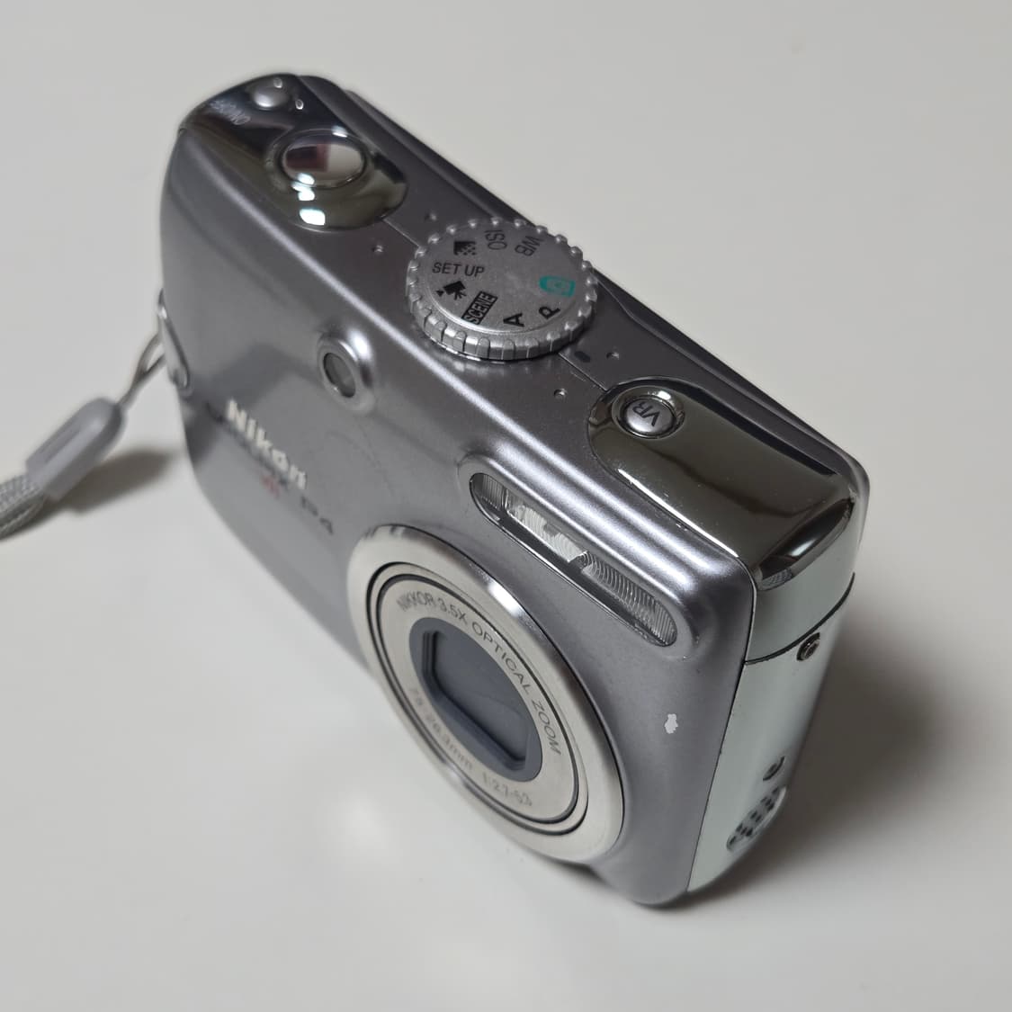 니콘 쿨픽스 P4 실버 디지털 카메라 상품이미지3