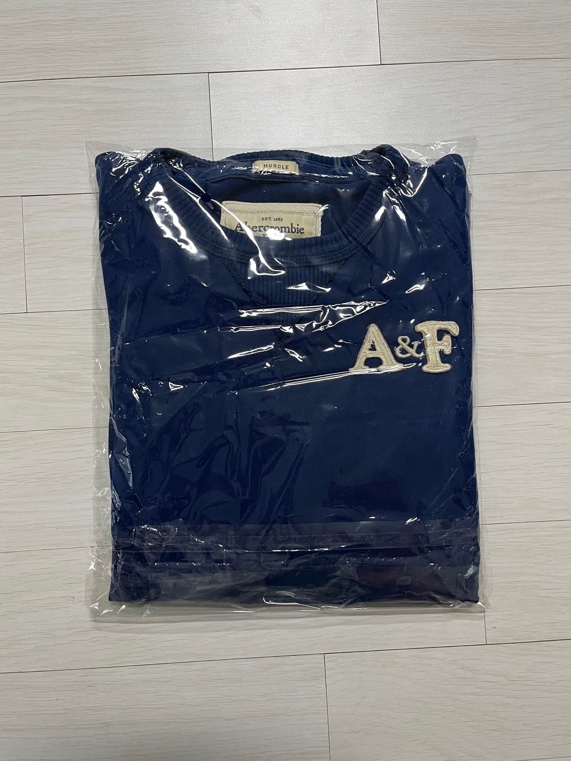 아베크롬비 맨투맨 티 블루M [95-100] 상품이미지9