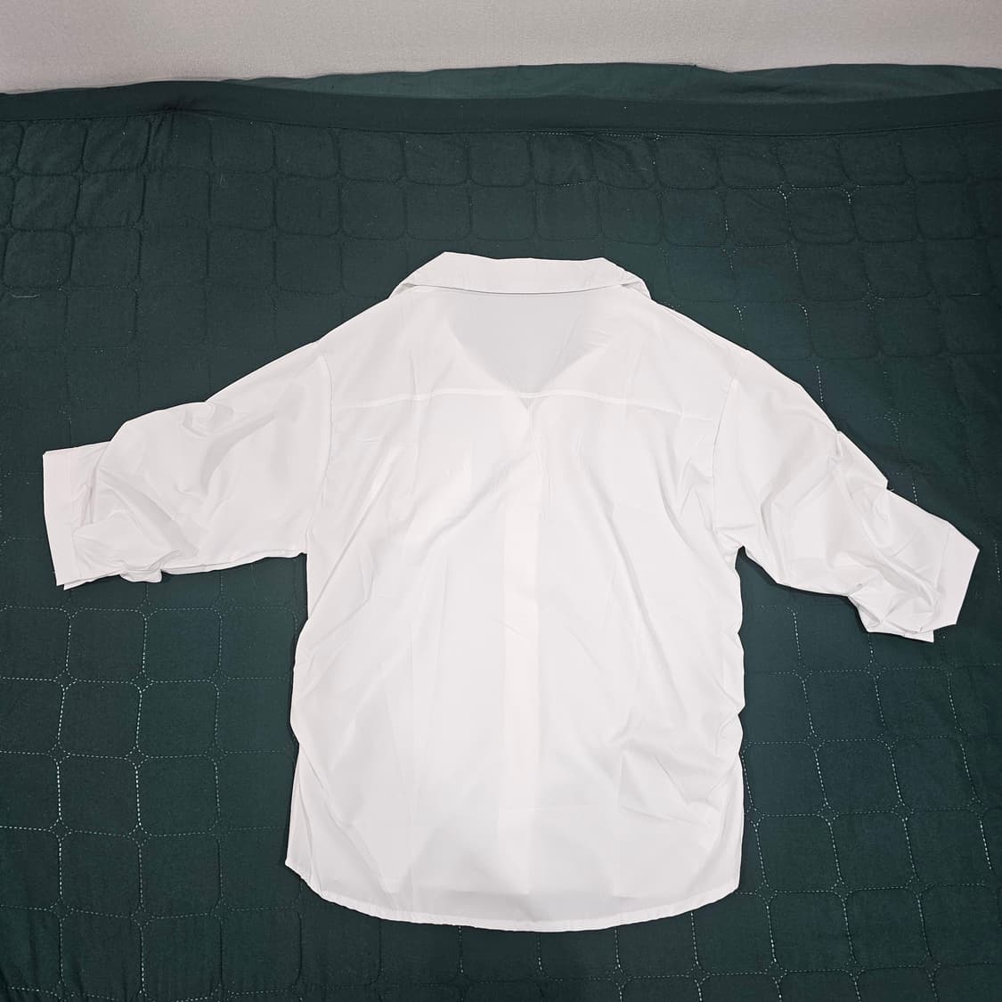 [새상품] 브이넥 셔링 7부 셔츠 상품이미지4