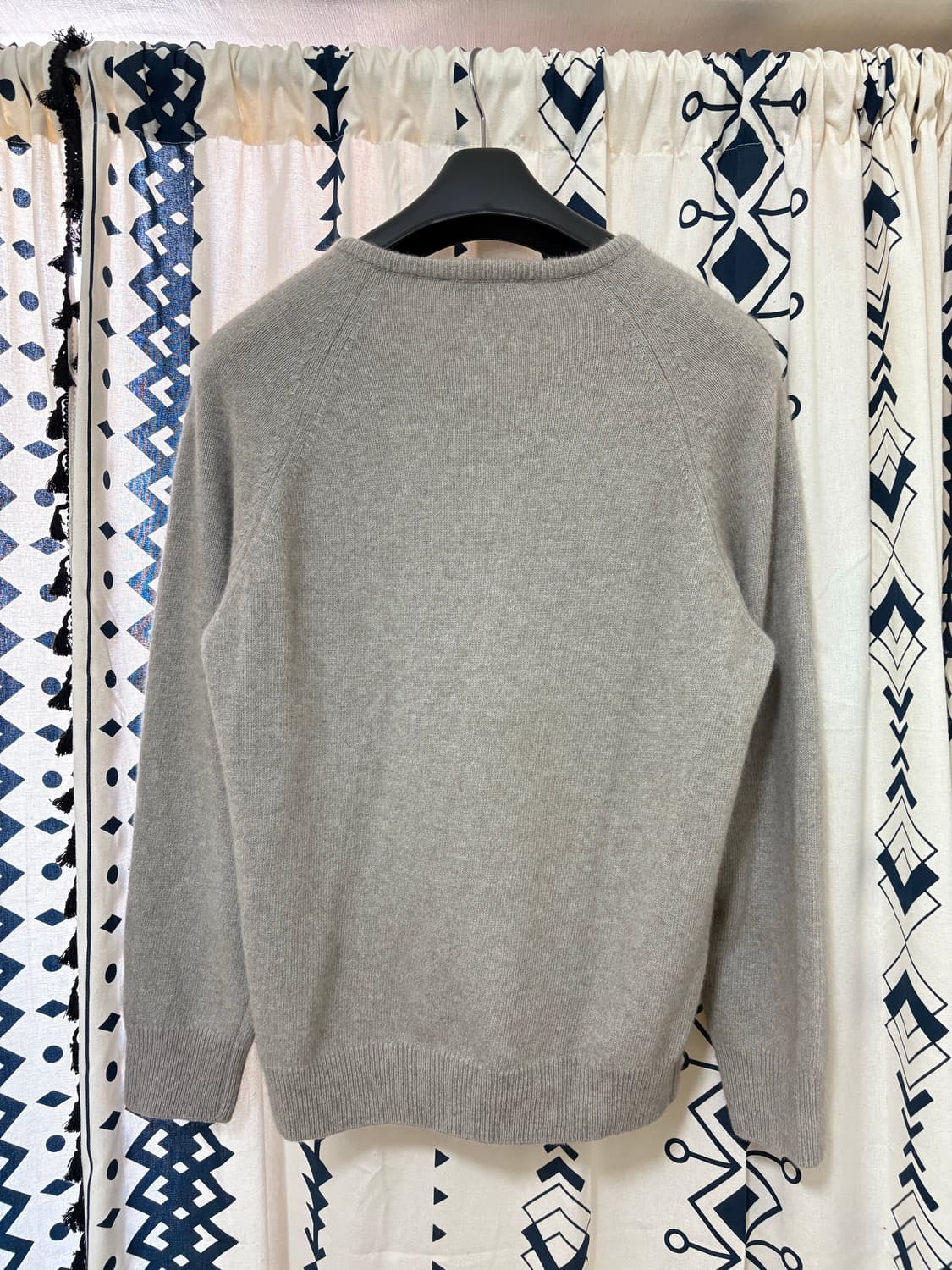 아모멘토 / 라쿤 브이넥 스웨터 상품이미지6