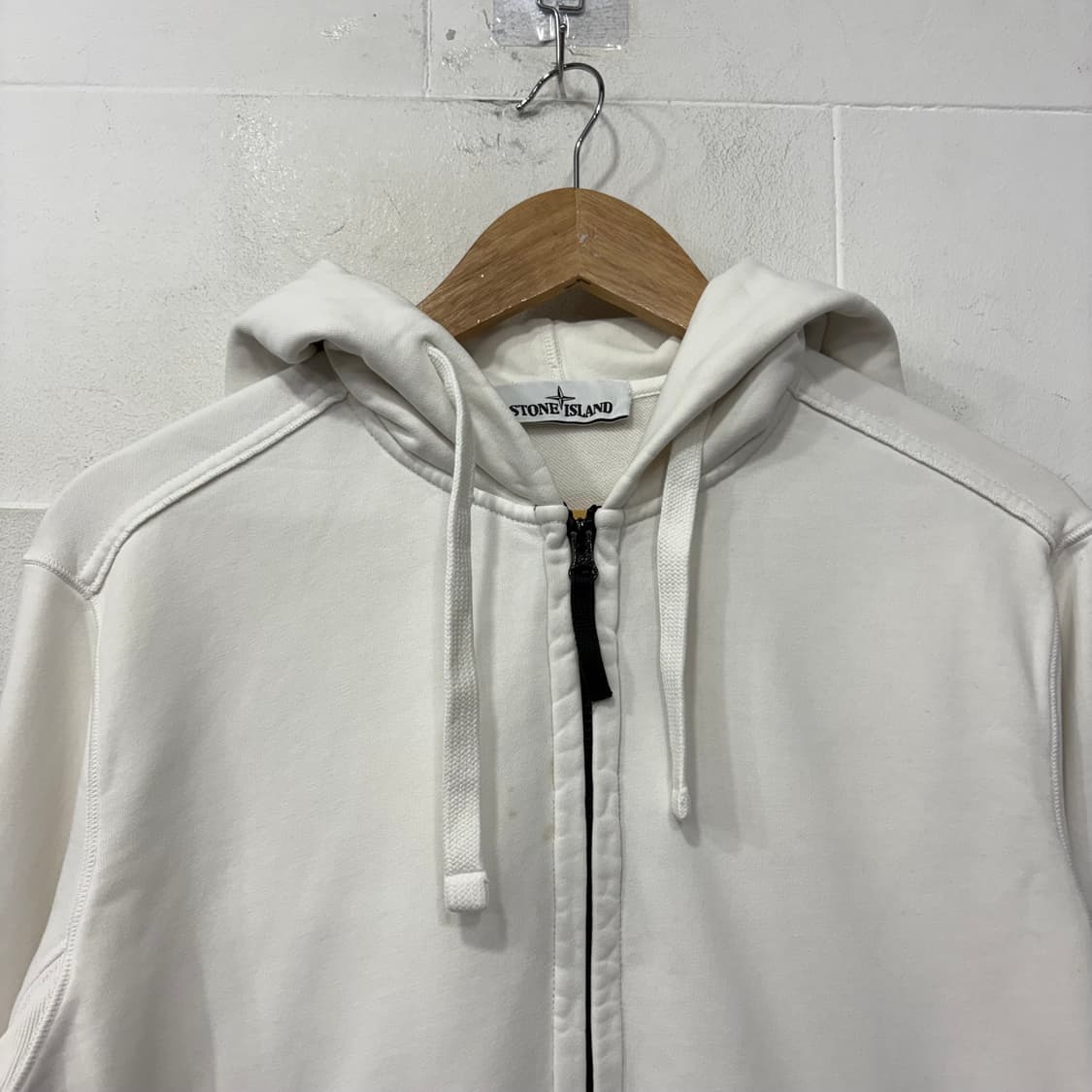 스톤아일랜드 후드집업 상품이미지2