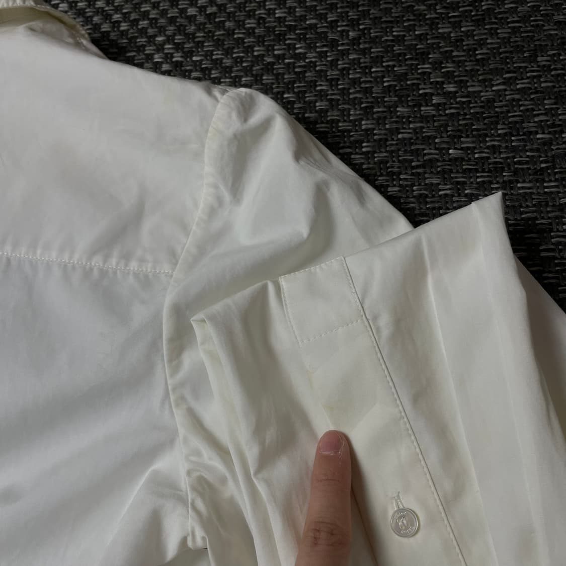 끌로에 화이트 블랙 스퀘어 포인트 긴팔 셔츠 상품이미지7