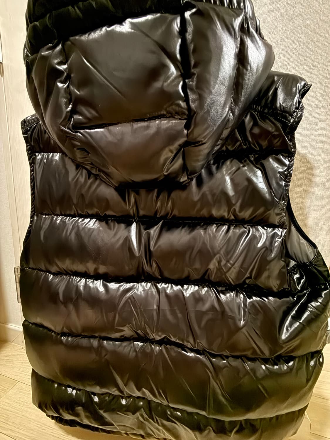 급처) 몽클레어 25F/W Bormes 후드 다운 베스트 상품이미지6