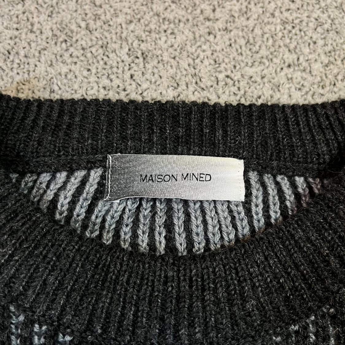 메종미네드 피그먼트 케이블 니트 상품이미지3