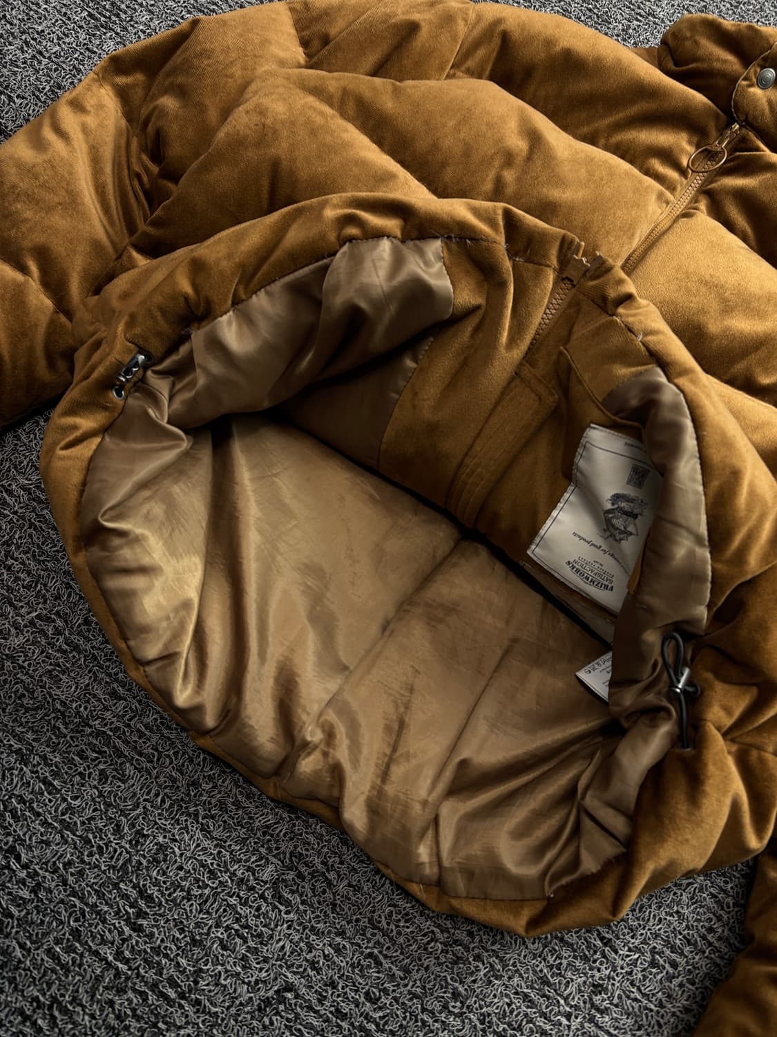 프리즘웍스 아메카지 벨벳 구스다운 푸퍼 패딩 브라운 1973 상품이미지3