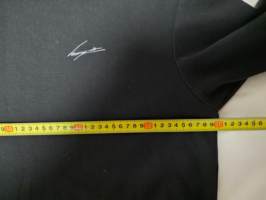 송지오옴므 어시메트릭 컷 크루넥 블랙 100 (가슴단면 60cm) 상품이미지5