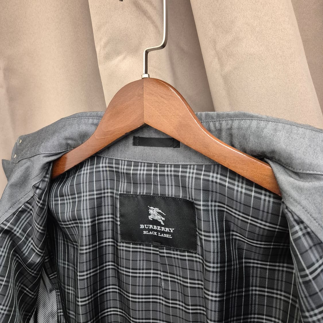 버버리 블랙 라벨 미디 트렌치 코트 LL 상품이미지6