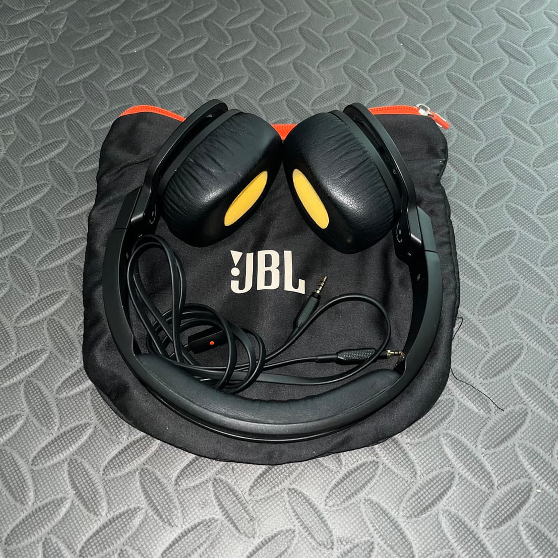 JBL J55 유선 헤드셋 상품이미지2