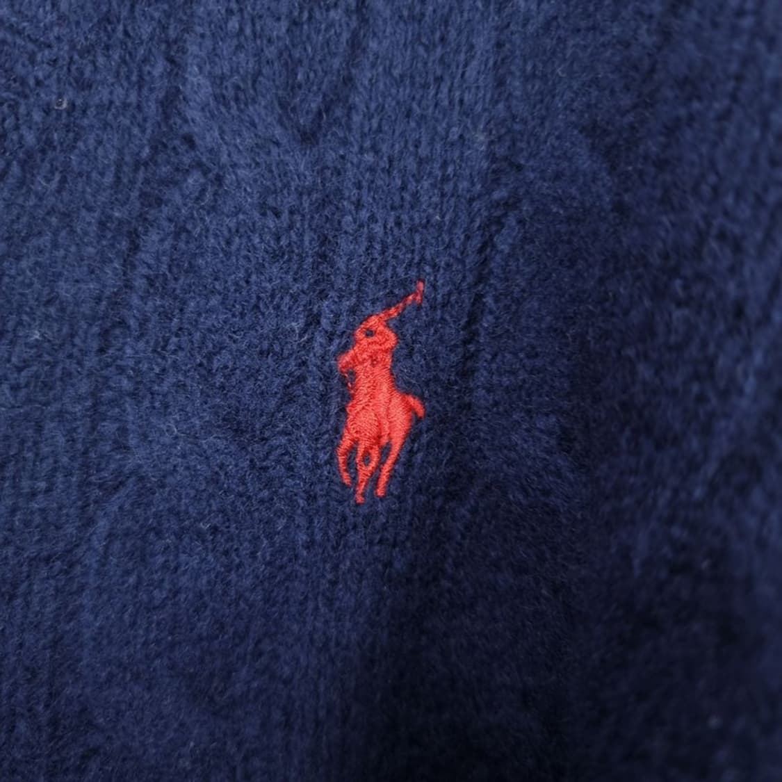 [폴로 랄프로렌] 포니 로고 자수 브이넥 케이블 꽈배기 니트 M19862 상품이미지6