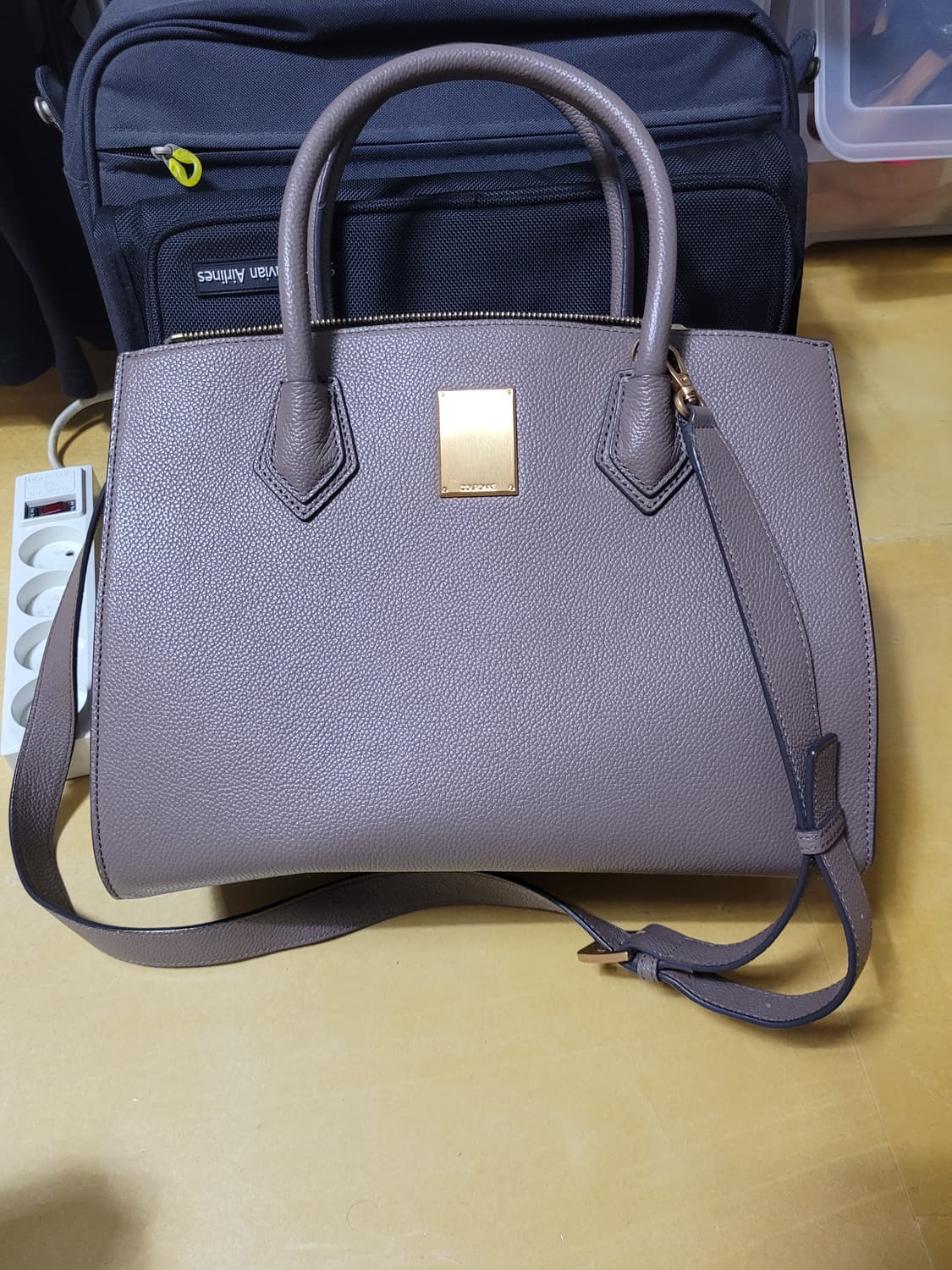 쿠론 토트백(정가 40만) COURONNE 숄더백 핸드백 상품이미지1