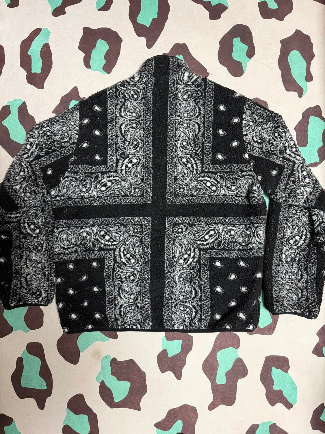 슈프림 판다나 플리스 상품이미지2