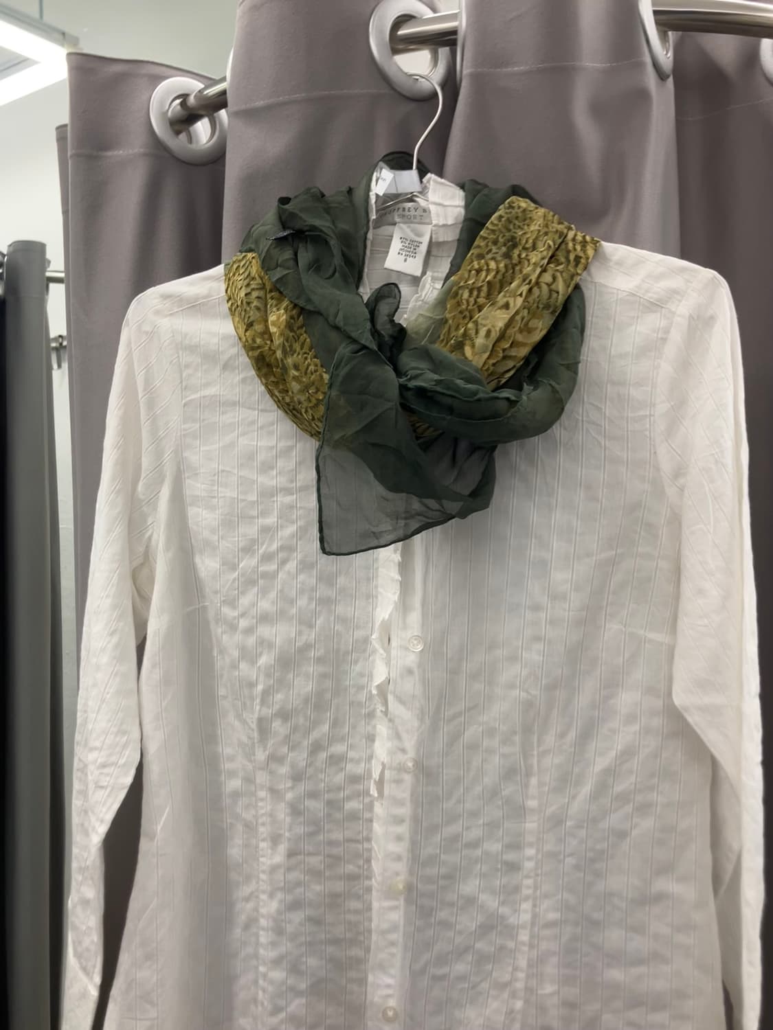 깃털 텍스쳐 실크 머플러  상품이미지1