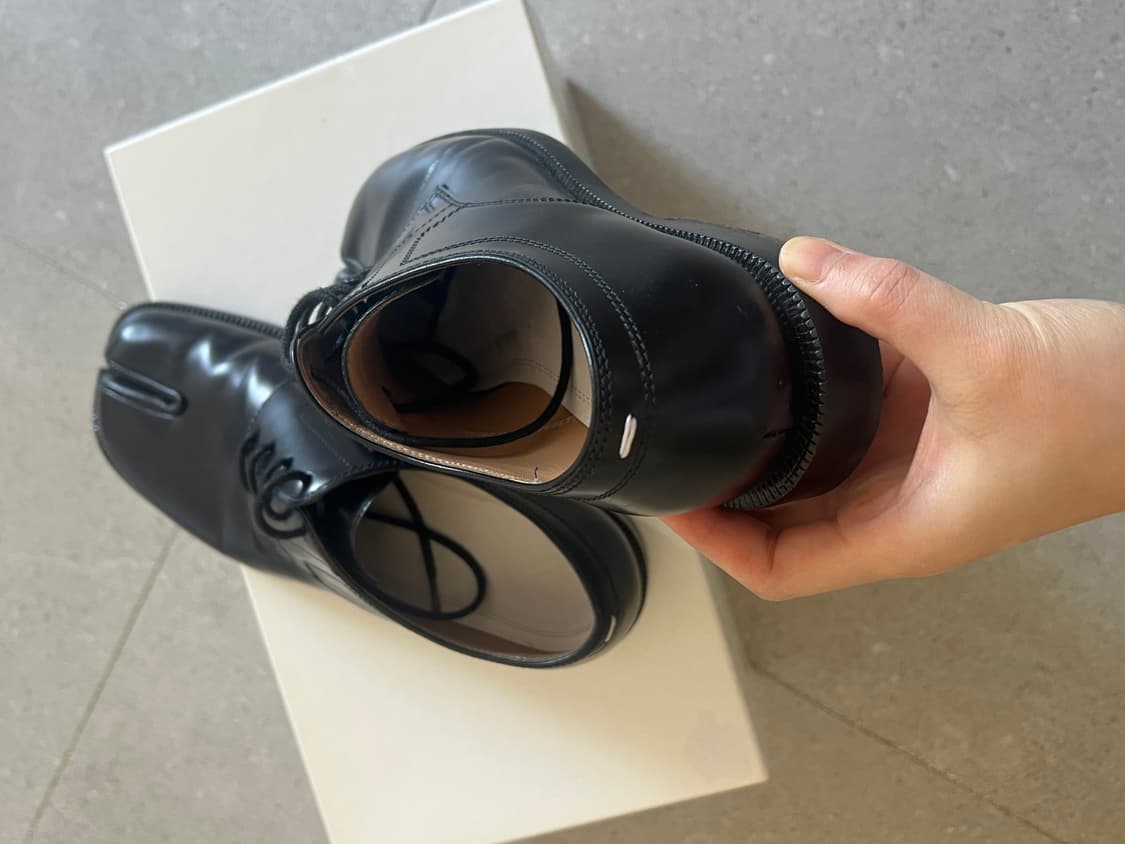 마르지엘라 유광 타비 로퍼 35size 상품이미지3