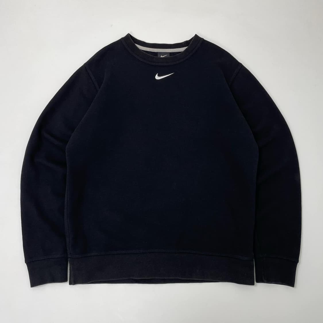 나이키 센터로고 맨투맨 스웻셔츠 상품이미지1