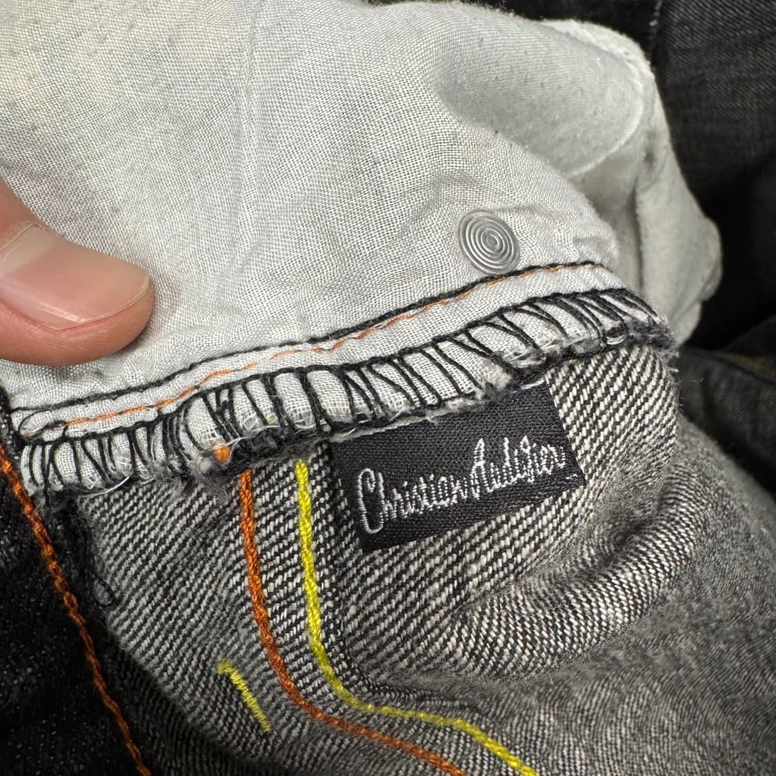 00s 크리스찬 오디저 데님 반바지 후면 호랑이 자수 포인트 흑청 상품이미지9
