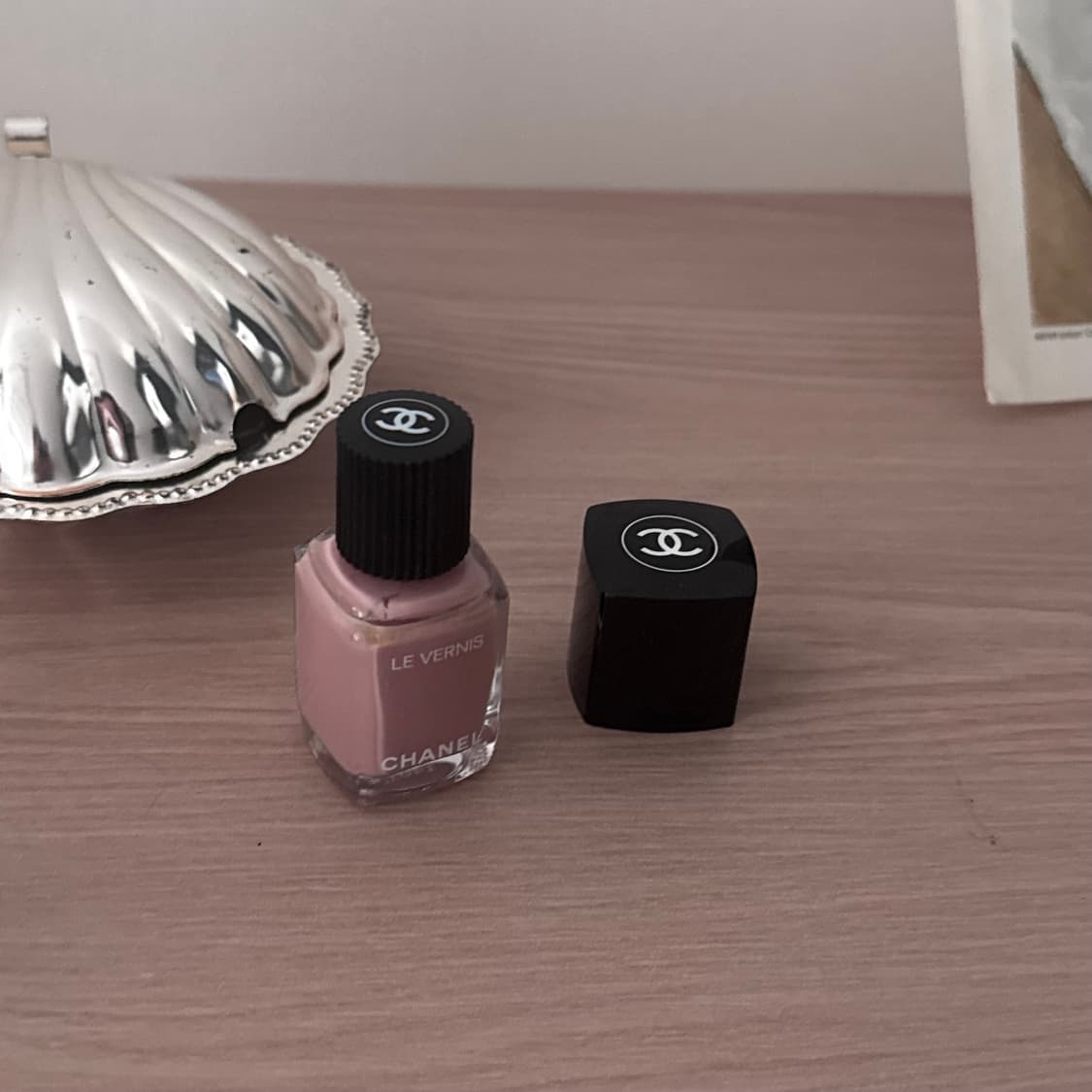 Chanel 샤넬 르 베르니 네일 113 FAUSSAIRE 상품이미지3