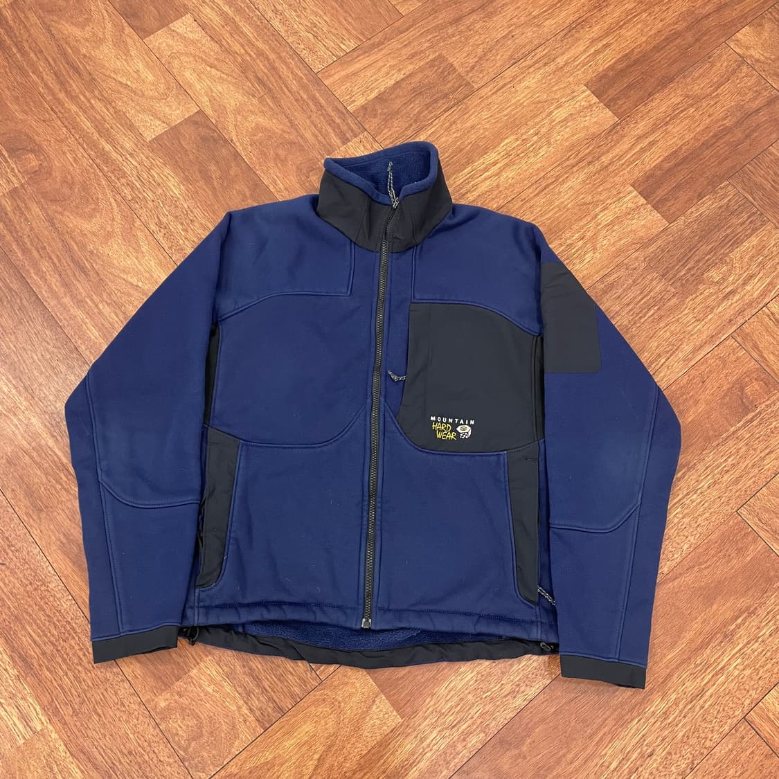마운틴하드웨어 네이비 자켓 상품이미지1