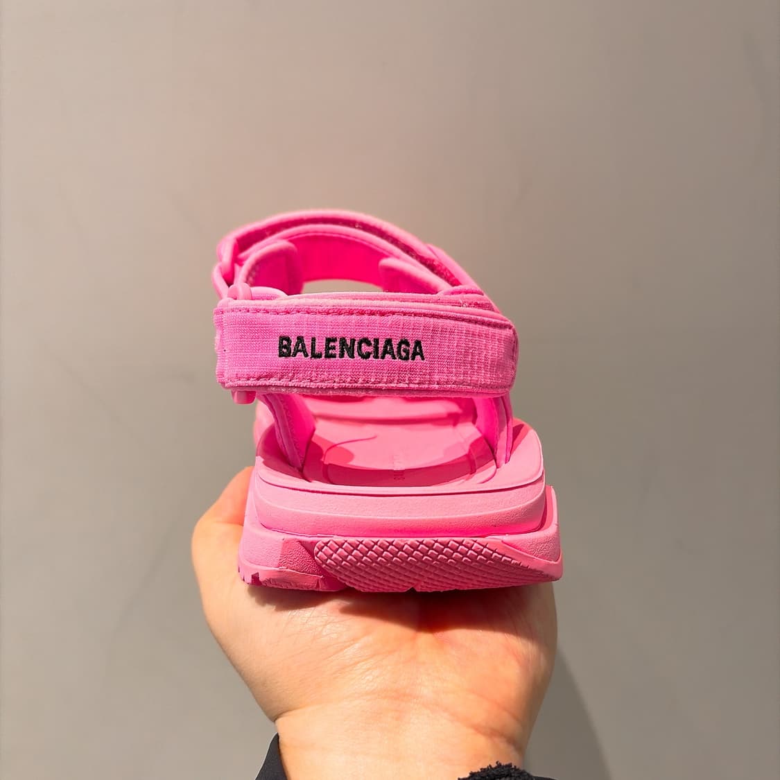 (정품/새상품) BALENCIAGA 발렌시아가 여성 핑크 투어리스트 샌들 상품이미지4
