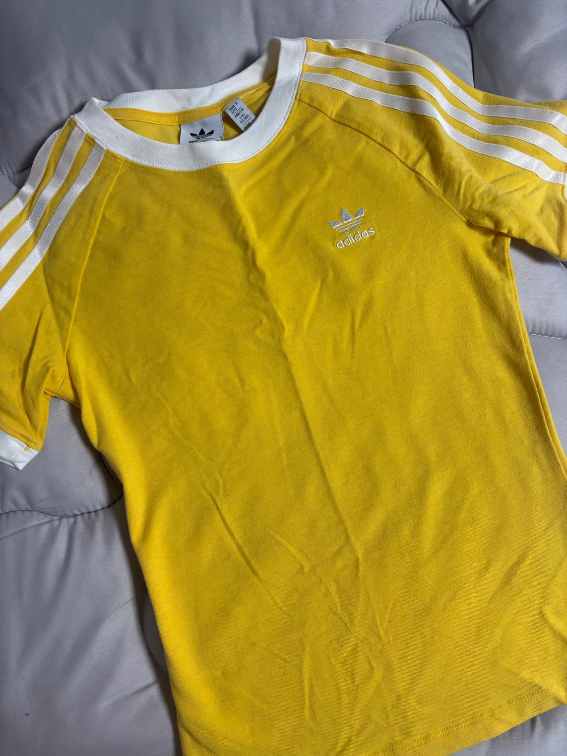 아디다스 노란색 반팔 상품이미지1