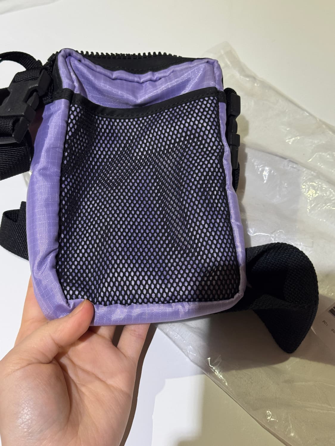 아크네스튜디오 페이스로고 크로스백 상품이미지4