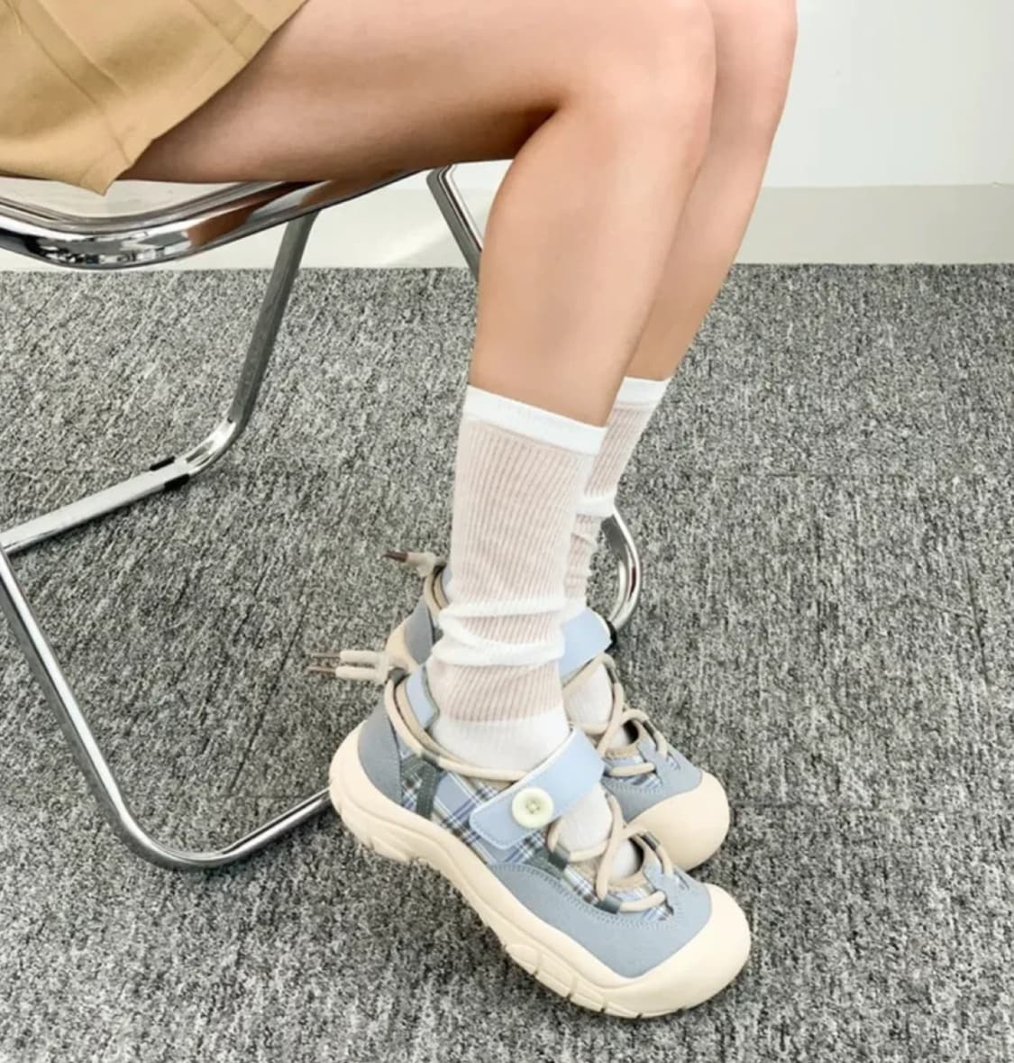 단추 벨크로 스니커즈 슈즈 상품이미지1