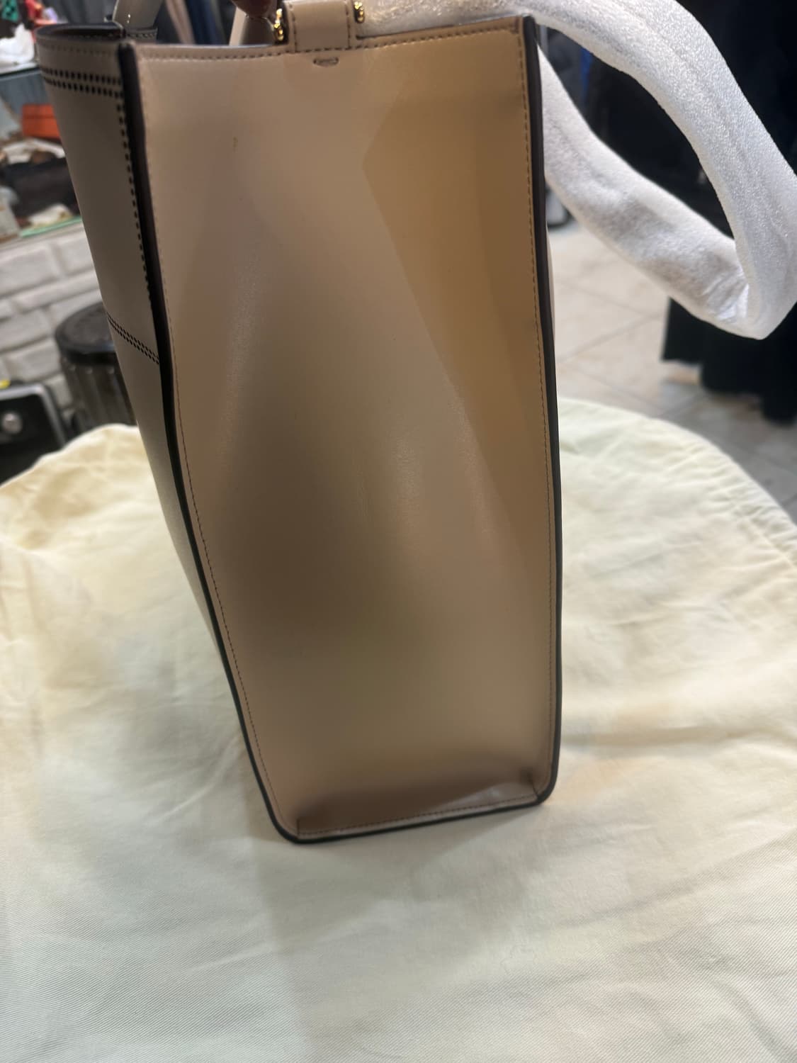 20ss 정품 펜디 런어웨이 2way백 새 가방 팝니다 상품이미지3