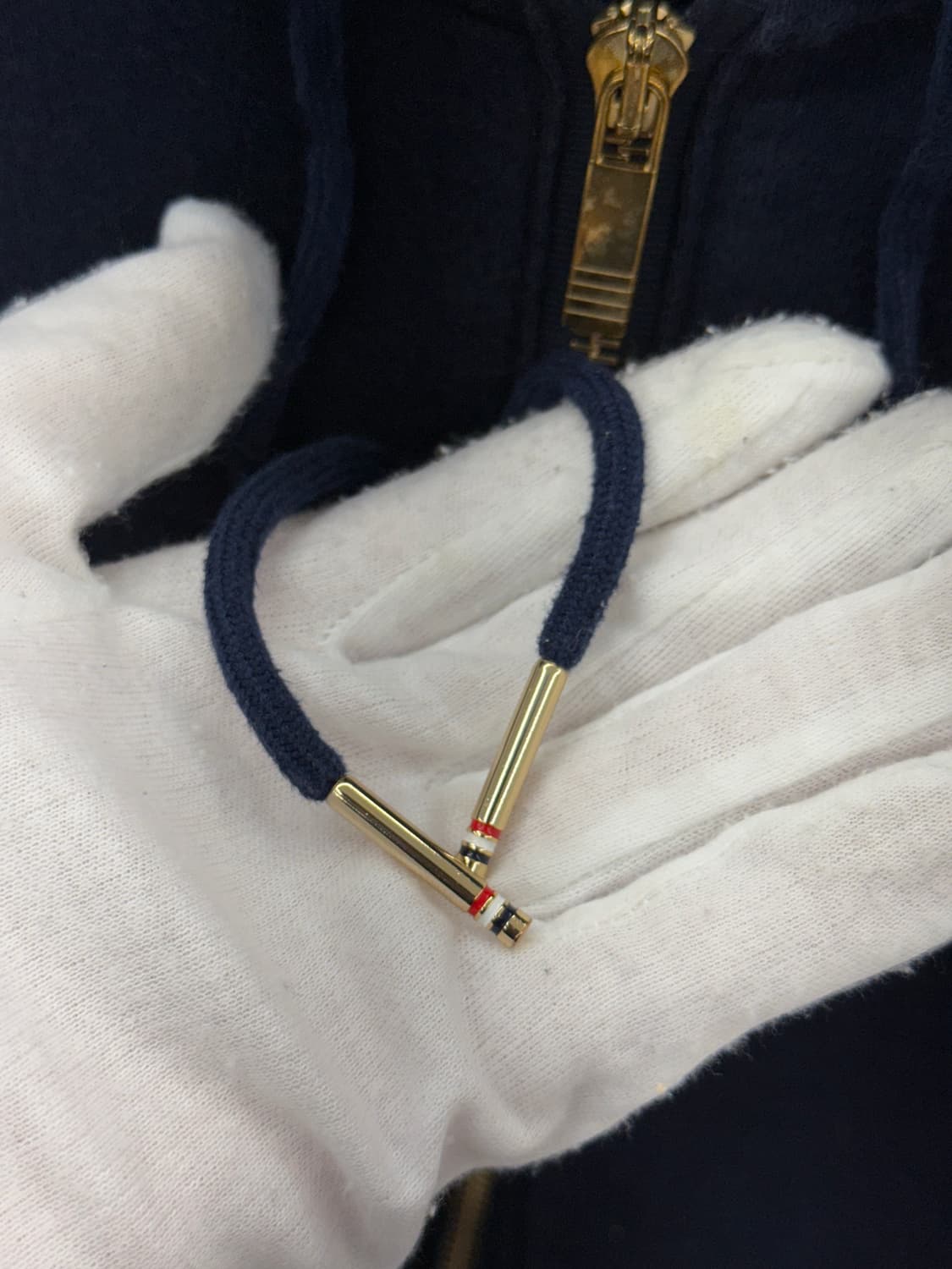 [5] 톰브라운 사선완장 금장 후드집업 상품이미지5