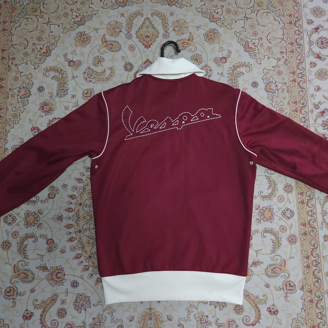 아디다스X베스파 콜라보 삼선 트랙탑 져지
100 상품이미지2