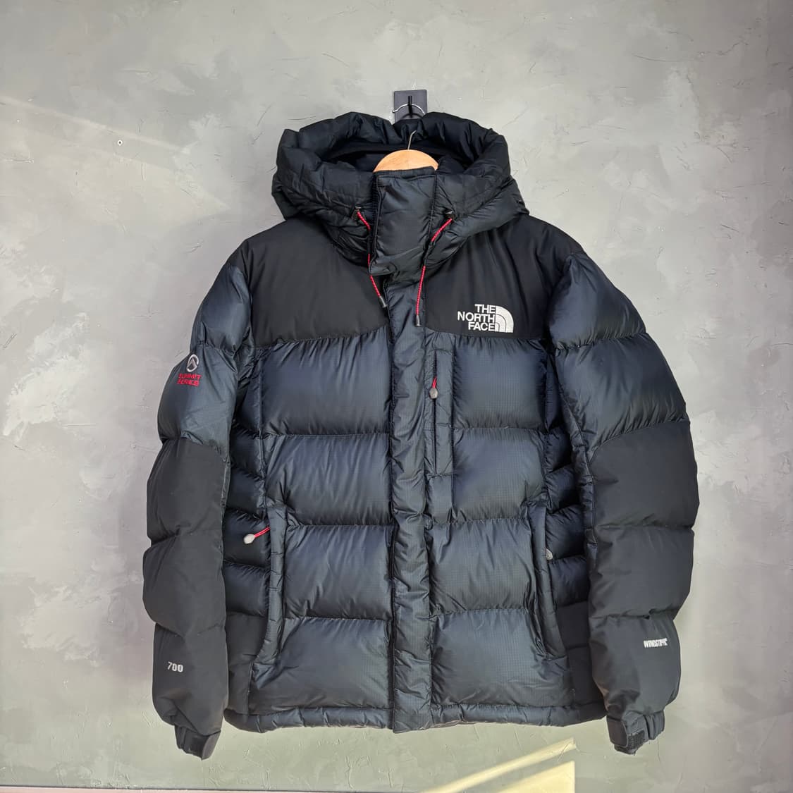 노스페이스 700 써밋 윈드스토퍼 구스다운 패딩 상품이미지1