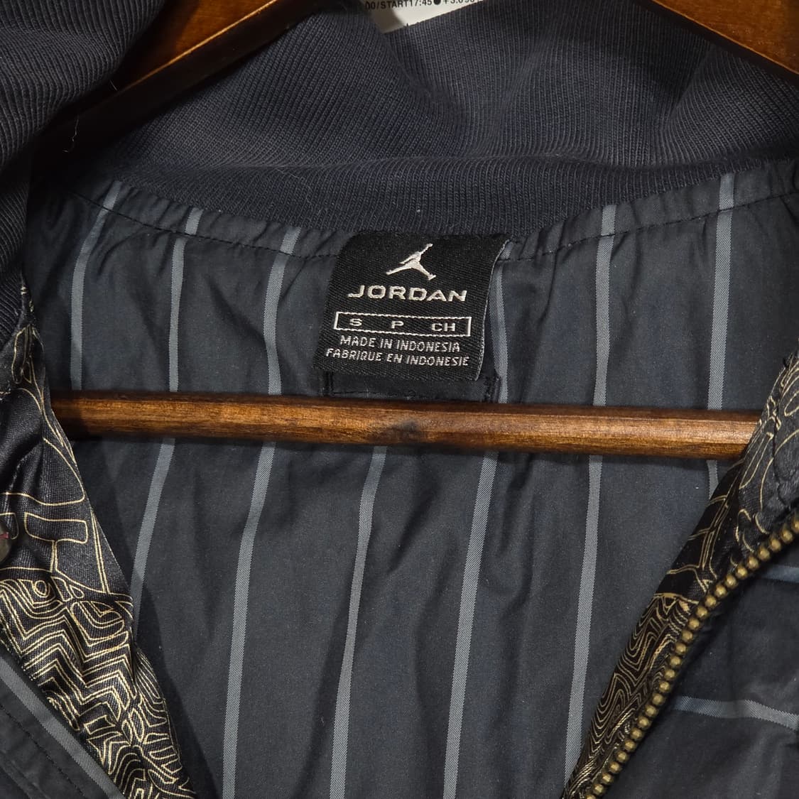 나이키 조던 스트라이프 퍼 후드 울프조 덕다운 패딩 상품이미지8